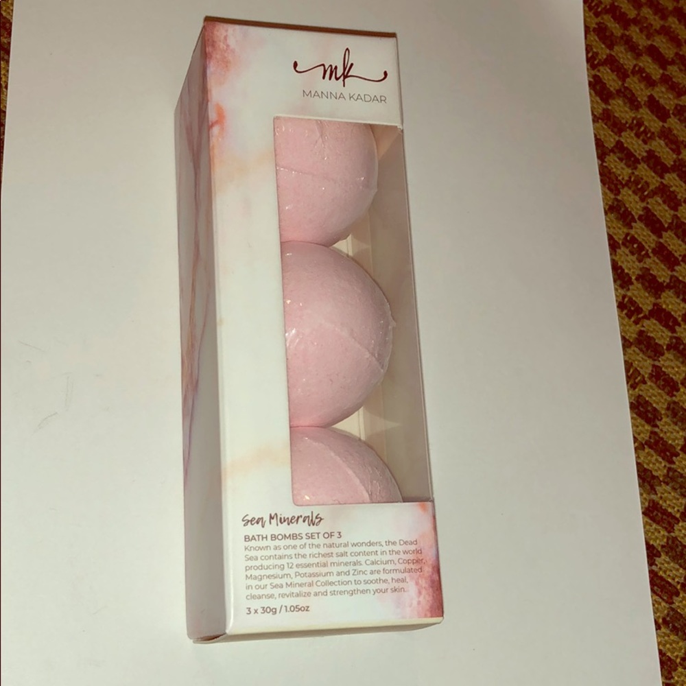 Manna Kadar Beauty Sea Minerals Bath Bombs